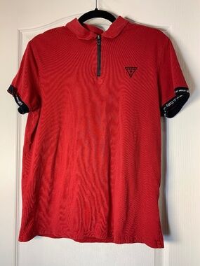 GUESS Los Angeles Red Zip Polo T-Shirt Y2K Logo Sleeve Detail Men M Streetwear